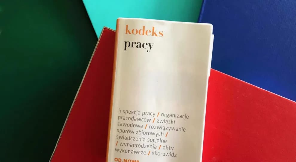 Kiedy został uchwalony kodeks pracy? Zaskakujące fakty i znaczenie